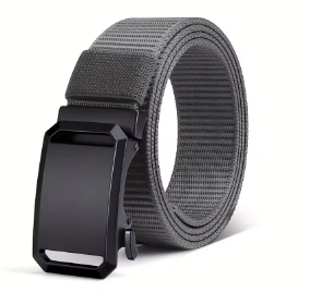 Tactical belt with automatic buckle